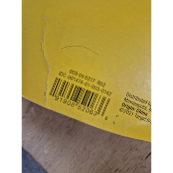 Silicone Pineapple-Style Marinade Brush With Flexible Bristles & Yellow Geometri - Picture 3 of 3